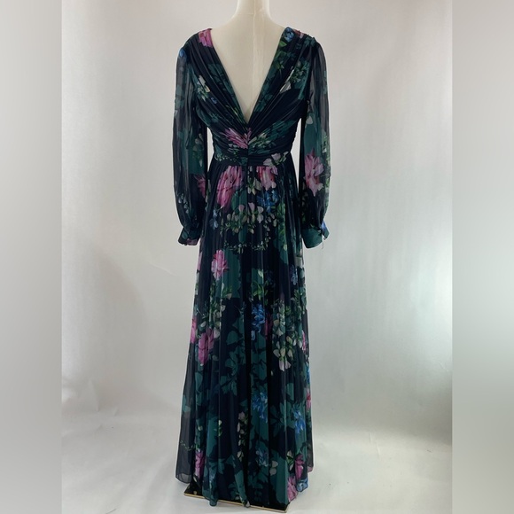 Badgley Mischka Pleated Gown, 8 - Picture 9 of 16